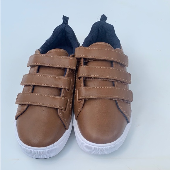 Wonder Nation Casual Toddler Boy Strap Sneakers - Picture 5 of 11